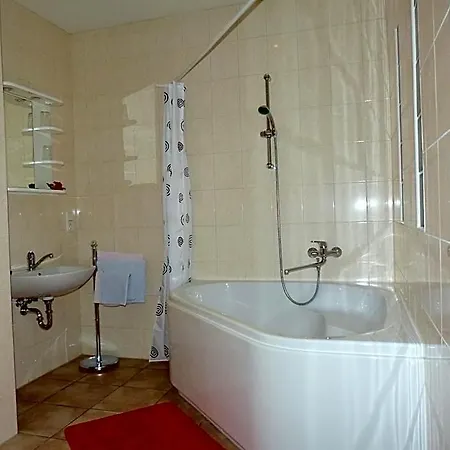 Hotel Krone 2*